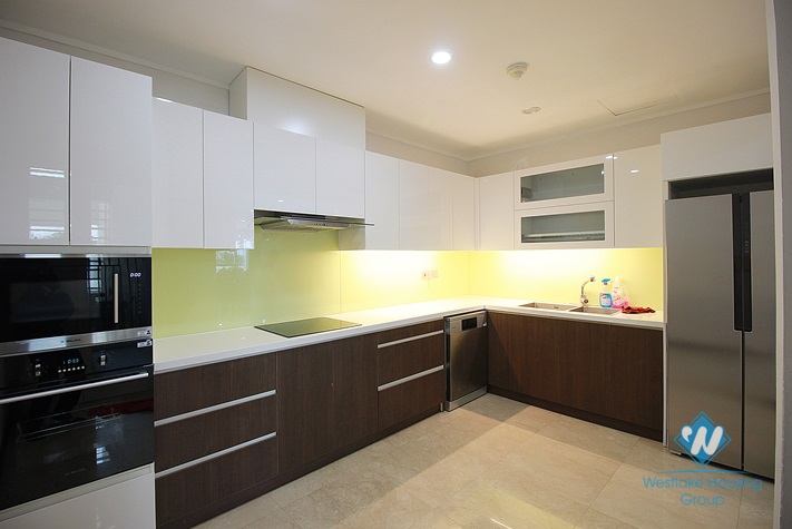 04 bedrooms apartment in L building for rent, Ciputra, Tay Ho